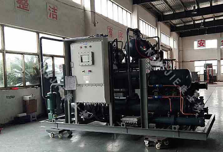 超低溫螺桿復疊水冷制冷機組